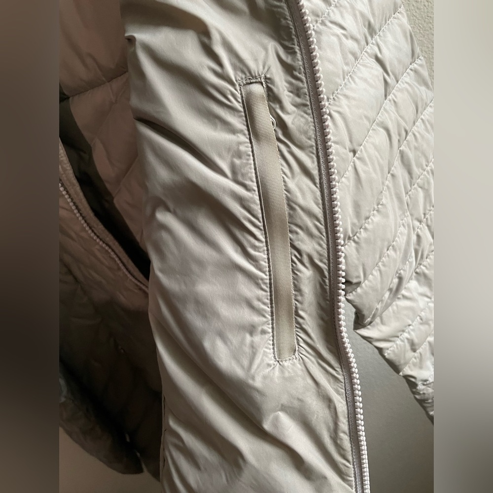 The North Face Karokora 700 Fill Down Parka - Picture 15 of 15